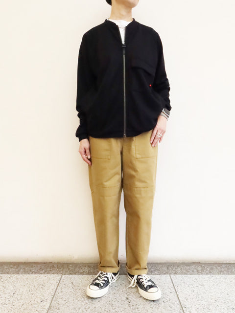 ジップアップブルゾン