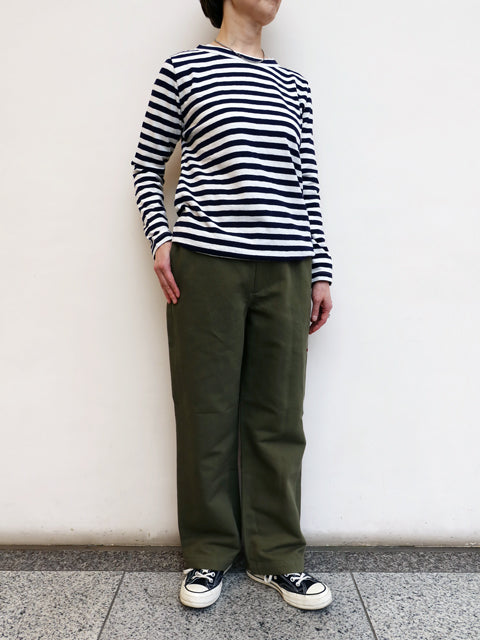 ストレートパンツ