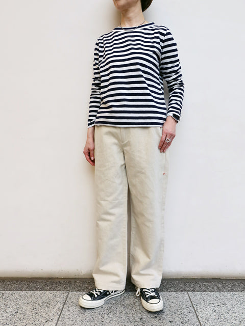 ストレートパンツ