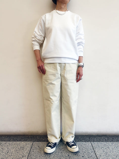 ストレートパンツ