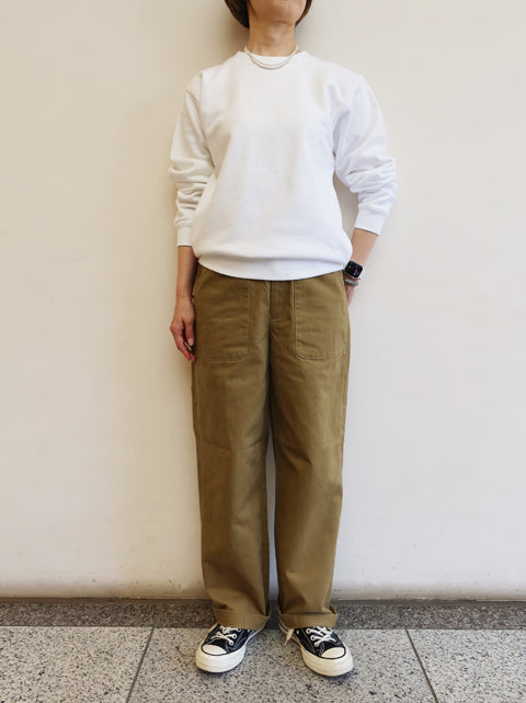 ストレートパンツ