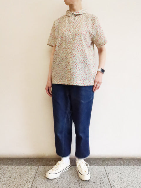 リバティプリントブラウス