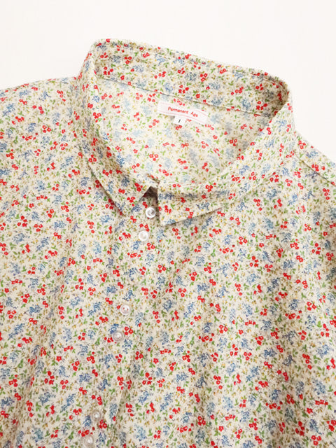 リバティプリントブラウス