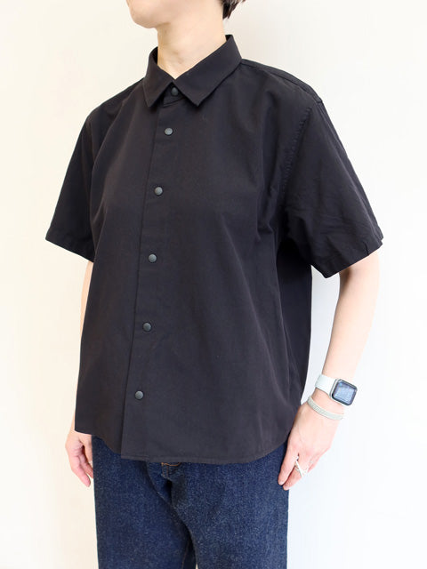 Comfort Shirt<br>Relaxed Short<br>Short Sleeve