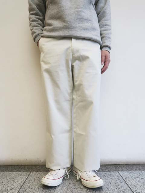 WIDE STRAIGHT CHINO PANTS