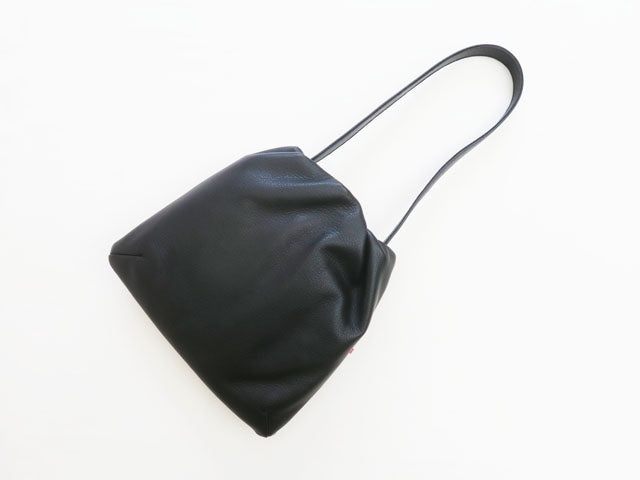 レザーショルダー<br>ギャザーバッグ