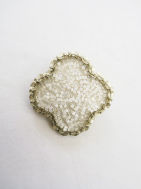 SATINE BROOCH