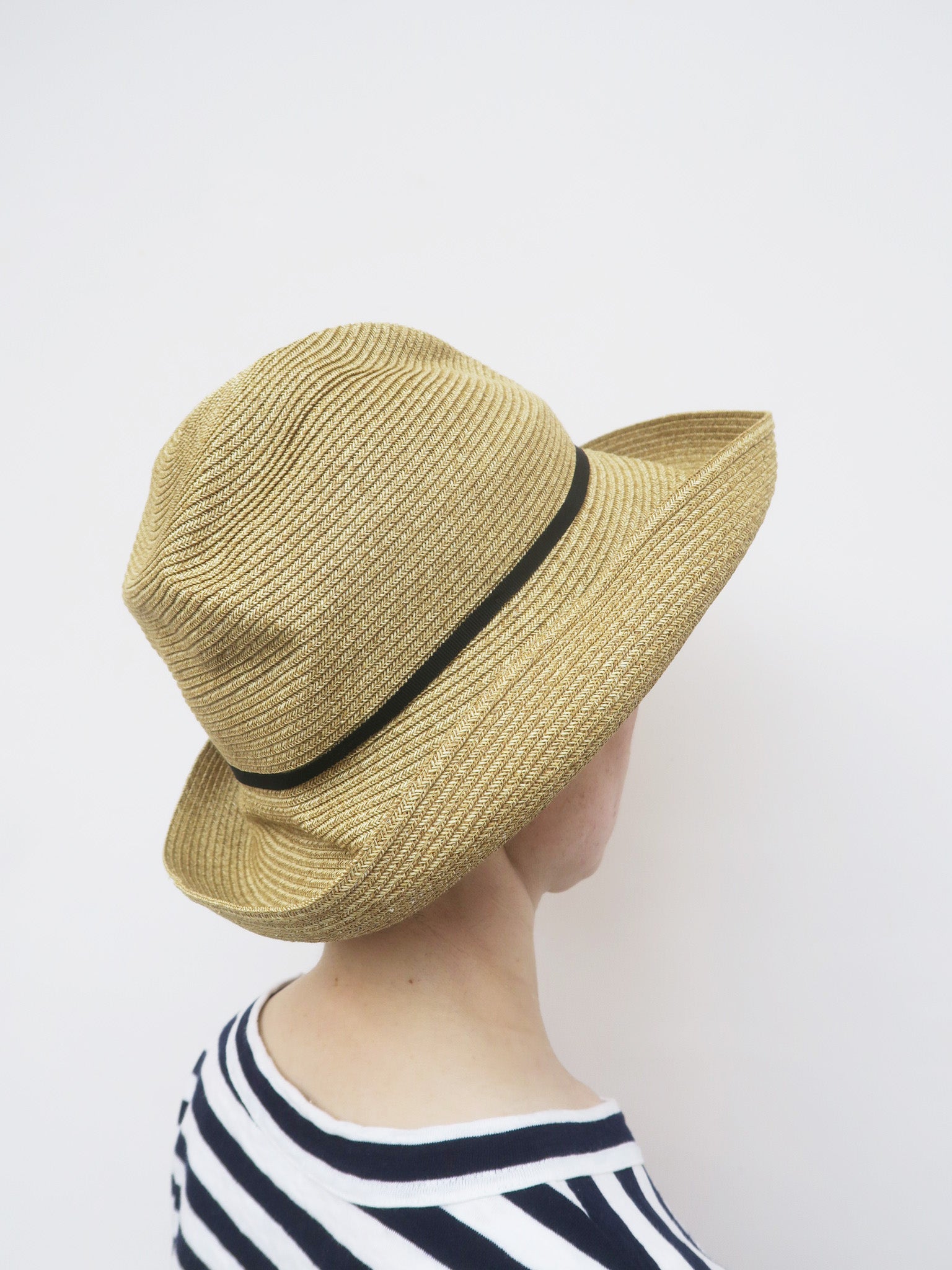 BOXED HAT<br>11cm brim