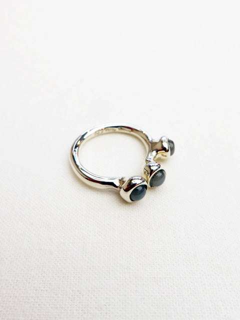 GREYMOONSTONE<br>PISTILLI SILVER RING