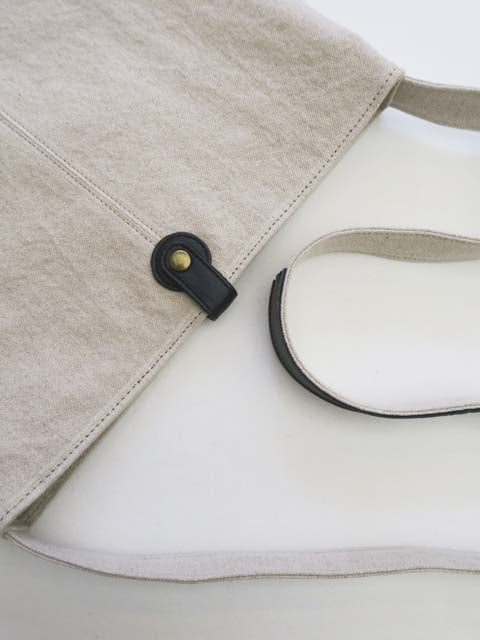 コットンリネン<br>ショルダーバッグＭ