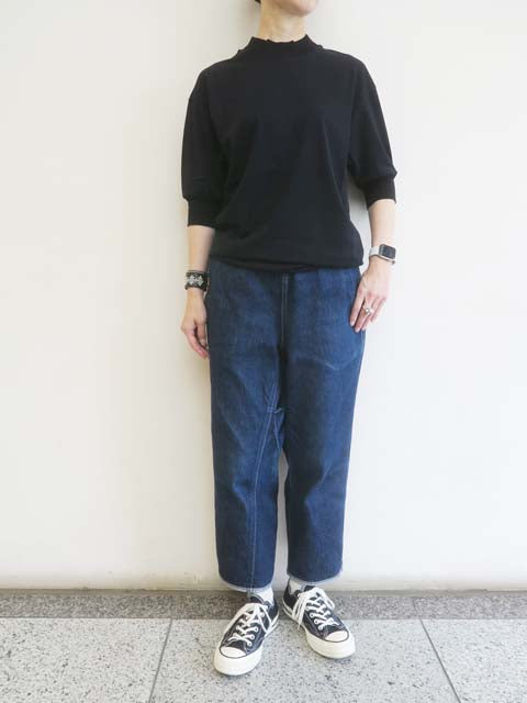 MOCK NECK<br>HALF SLEEVE TEE