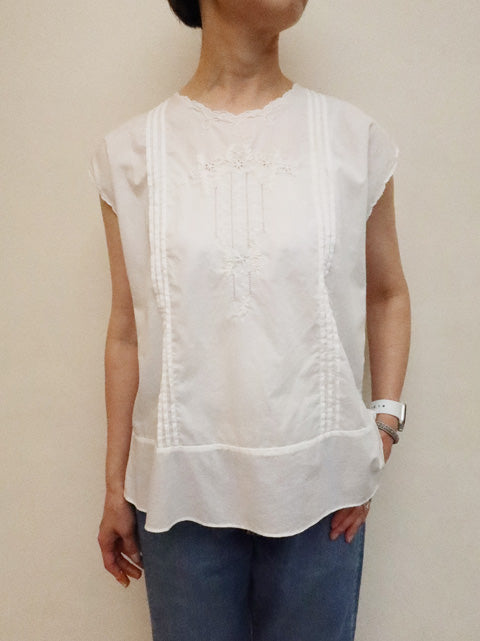 スカラップレース<br>シンシアブラウス