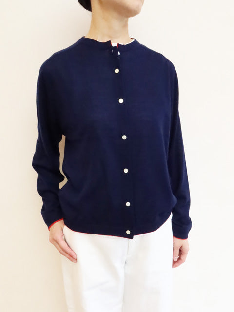 クルーネックカーディガン