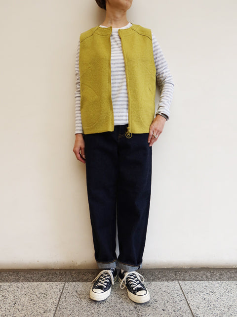 CUT OFF VEST