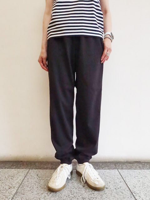 アディクティブパンツ