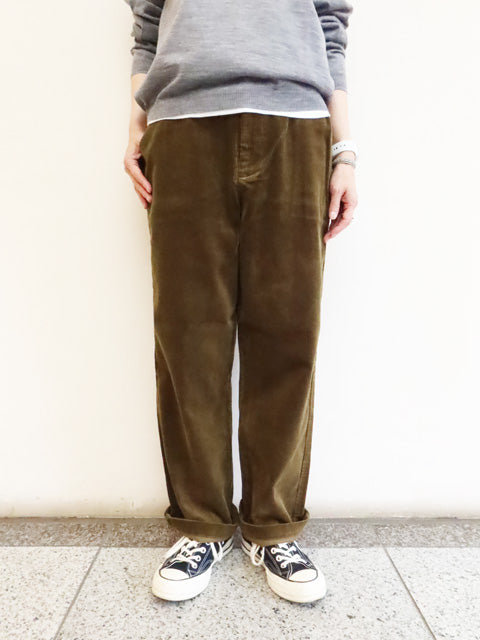 コーデュロイストレートパンツ