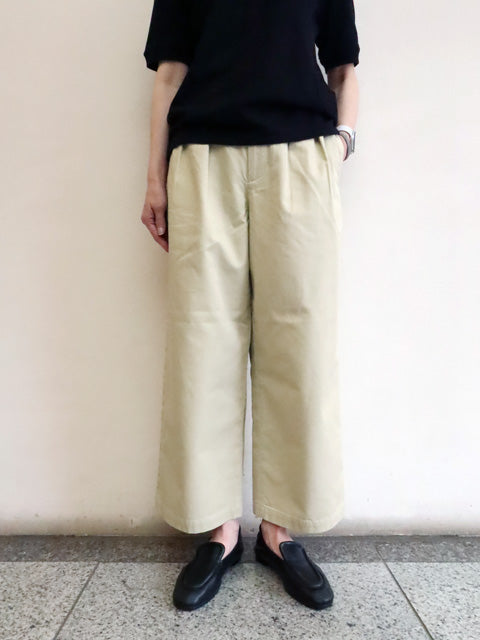タック8分丈パンツ