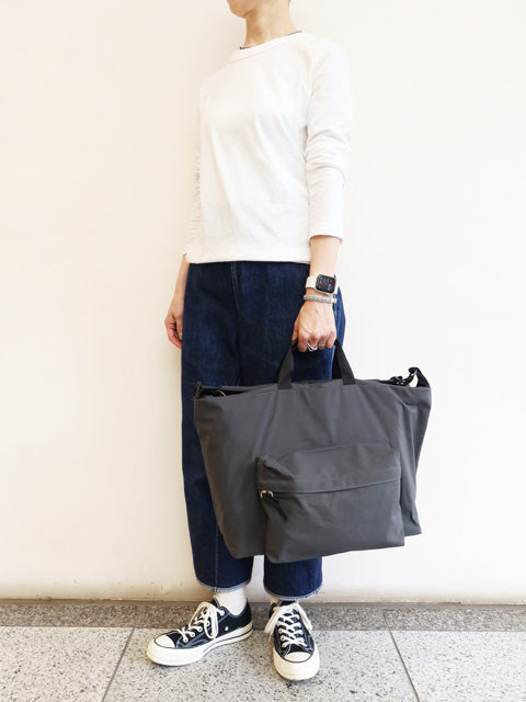 SIMPLICITY<br>FRONT POCKET SHOULDER