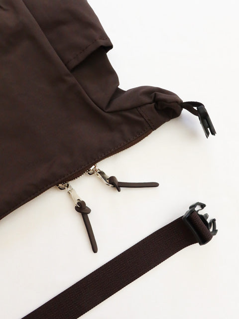 SIMPLICITY<br>TRIANGLE SHOULDER <br>DARK BROWN EDITION