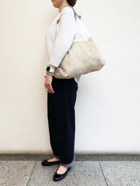 MESH BAG<br>TRIANGLE