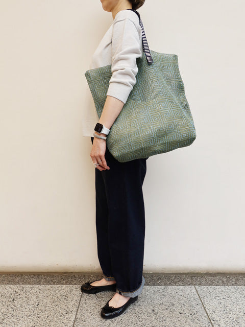 MESH BAG<br>TOTE