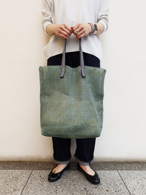 MESH BAG<br>TOTE
