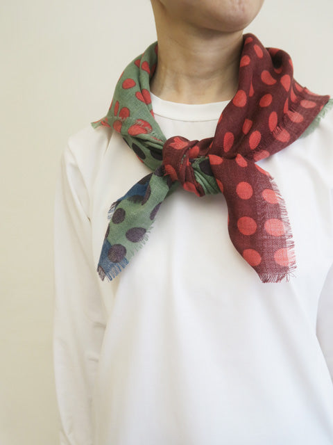 SCARF DOTS