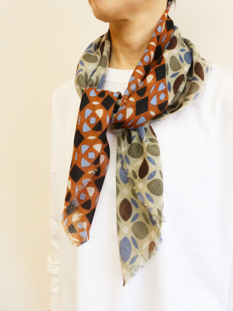 SCARF GRAPHIC