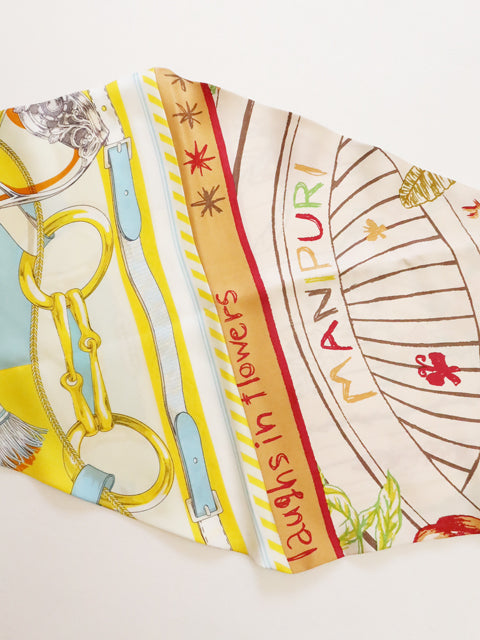 シルク ダイヤ型スカーフ<br>トロピカルガーデン