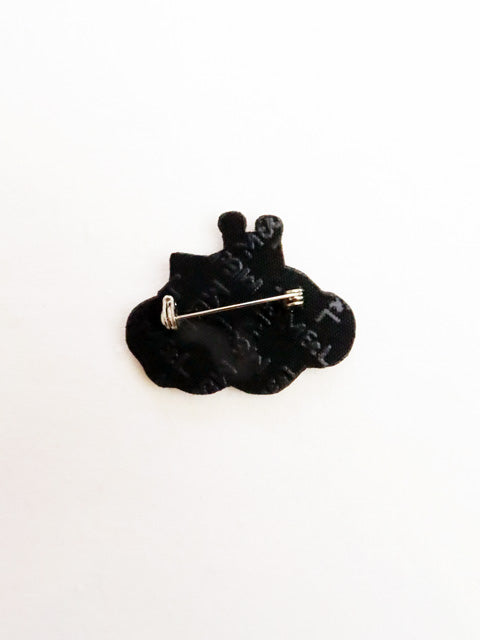 BROOCH