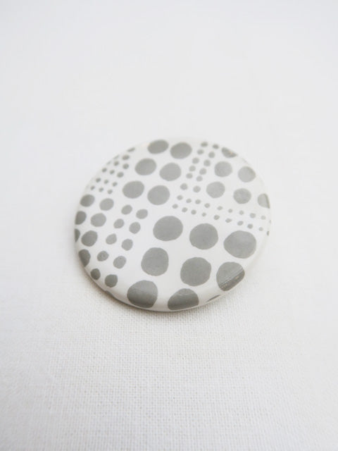 BROOCH CIRCLES