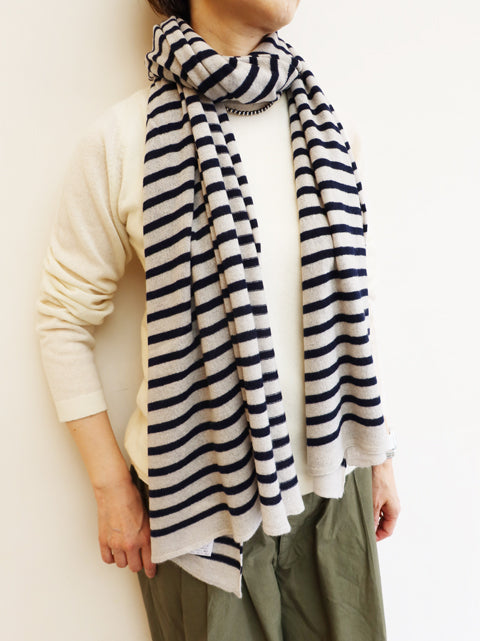 CASHMERE BORDER STOLE