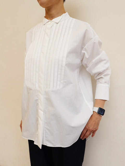 ウィングカラータックシャツ