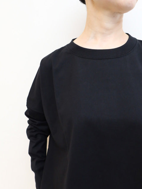 オーバーサイズプルオーバー