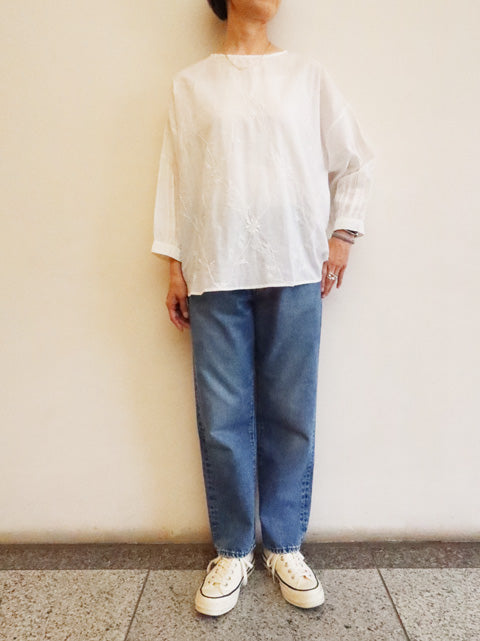 PINTUCK BLOUSE