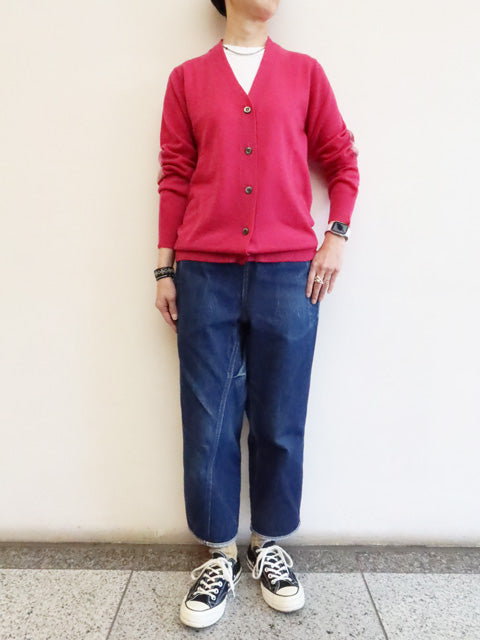 ELBOW PATCH<br>V NECK CARDIGAN