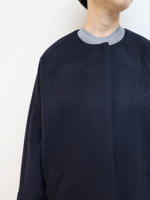 ノーカラーテントコート