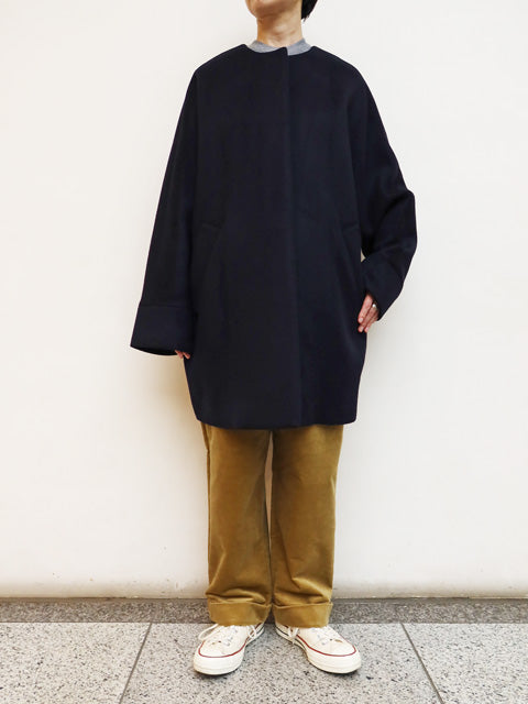 ノーカラーテントコート