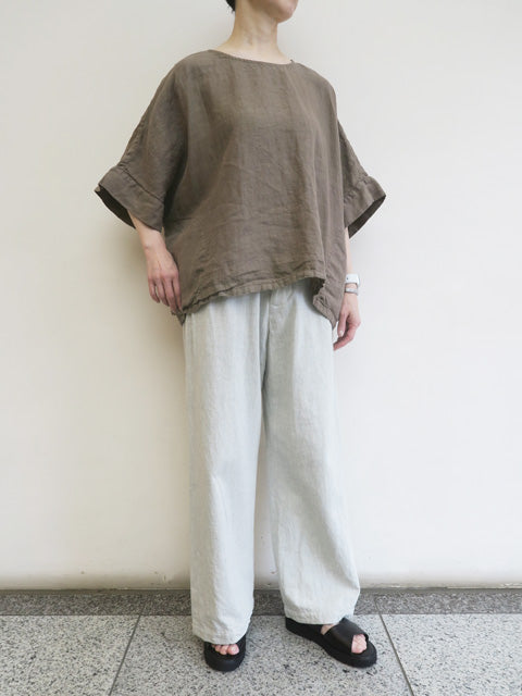 SALE<br>crew neck tee