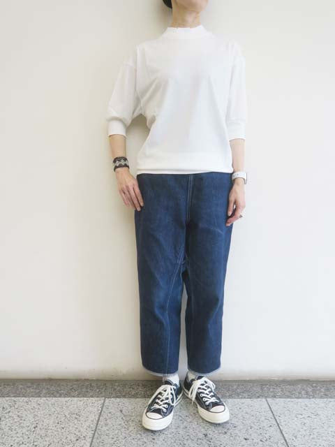 MOCK NECK<br>HALF SLEEVE TEE