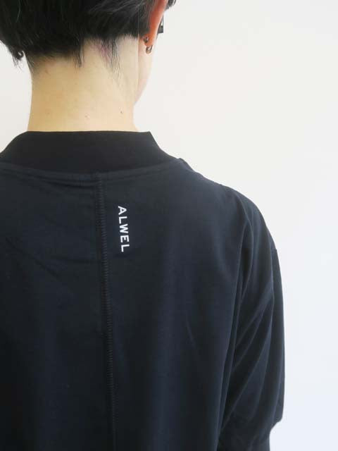 MOCK NECK<br>HALF SLEEVE TEE