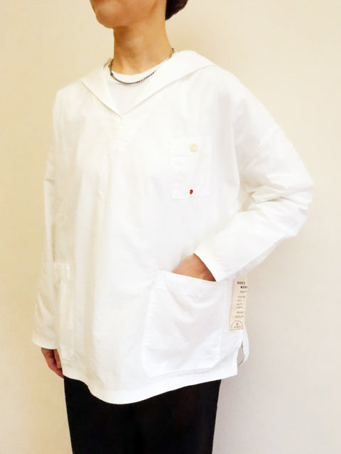 セーラーシャツ