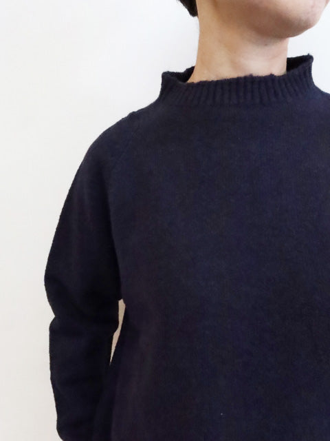 モックネック<br>ポケット付きプルオーバー