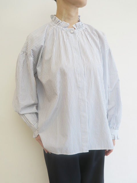 ブリーズライン<br>フリルブラウス