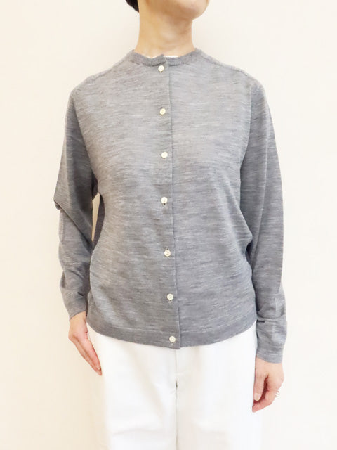 クルーネックカーディガン