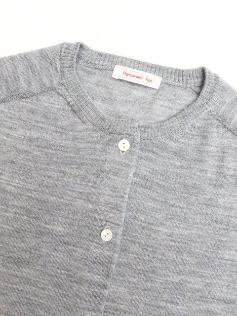 クルーネックカーディガン