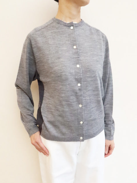 クルーネックカーディガン