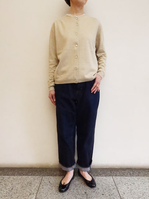 クルーネックカーディガン