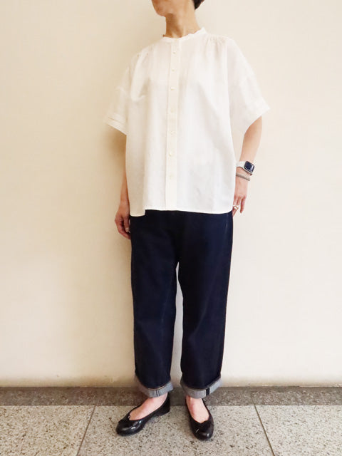 CUFF TUCK BLOUSE