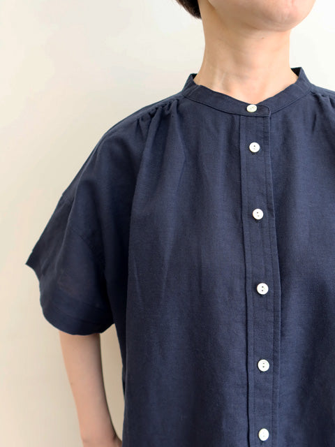 CUFF TUCK BLOUSE